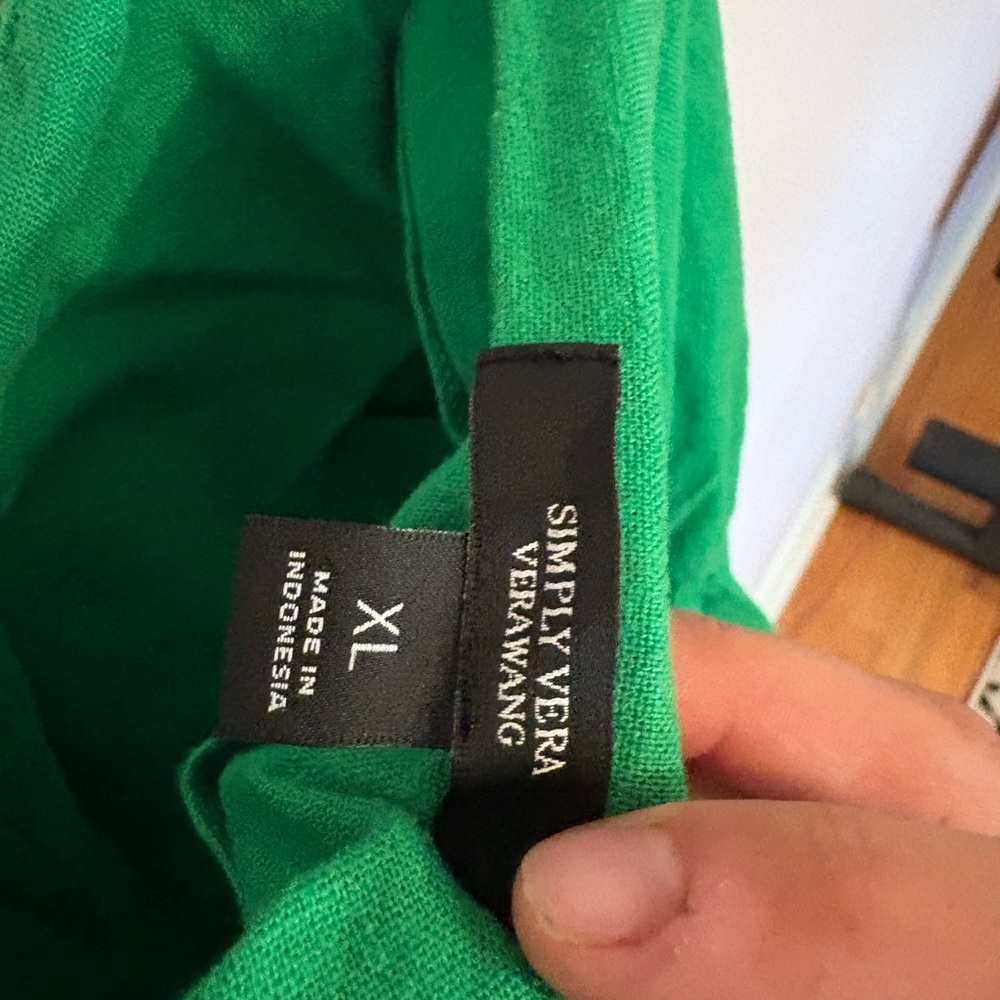 Simply Vera Vera Wang Vibrant Green Garment - Picture 3 of 3